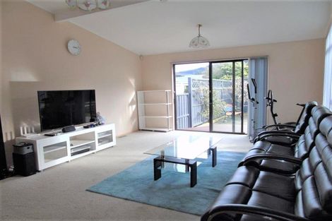 Photo of property in 80 Victory Crescent, Tawa, Wellington, 5028