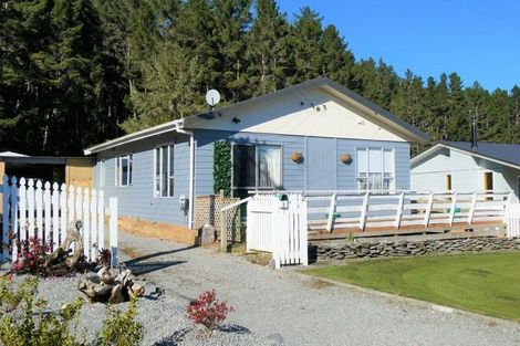 Photo of property in 2 Mawhera Street, Dobson, Greymouth, 7805