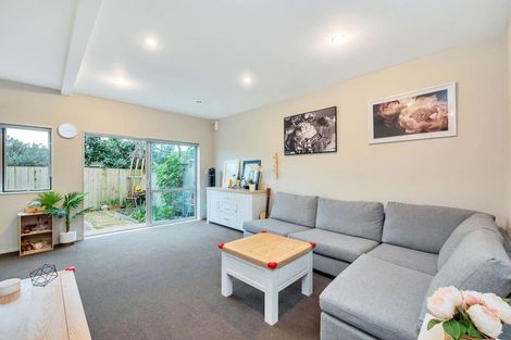 Photo of property in 10/45a Swanson Road, Henderson, Auckland, 0610