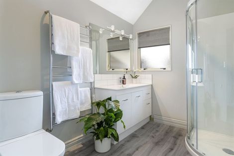 Photo of property in 2 Millbrook Drive, Bethlehem, Tauranga, 3110