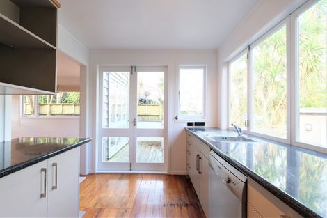 Photo of property in 2 Leslie Avenue, Sandringham, Auckland, 1025