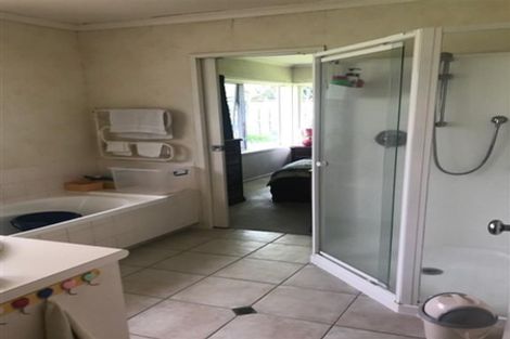 Photo of property in 94 Riverton Drive, Randwick Park, Auckland, 2105