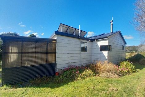 Photo of property in 33 Clifden Highway, Tuatapere, 9620