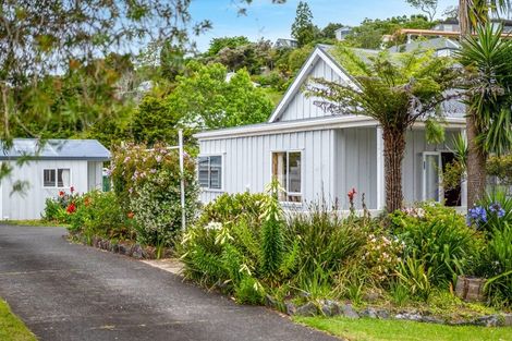 Photo of property in 15 Beresford Street, Russell, 0202