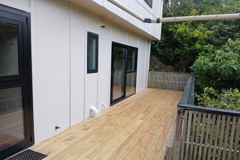 Photo of property in 76 Ranui Crescent, Khandallah, Wellington, 6035