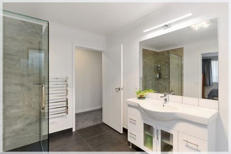 Photo of property in 41a Queenwood Road, Levin, 5510