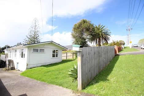 Photo of property in 7 Aeroview Drive, Beach Haven, Auckland, 0626