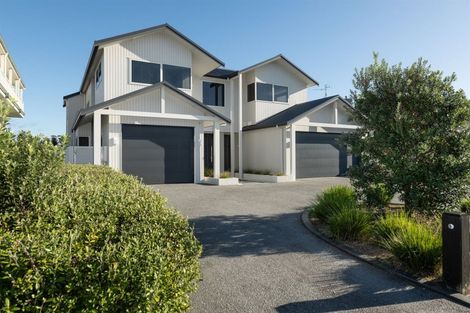 Photo of property in 114 Oceanbeach Road, Mount Maunganui, 3116