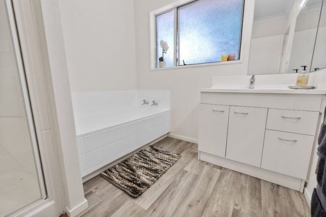 Photo of property in 19 Tainui Street, Matua, Tauranga, 3110