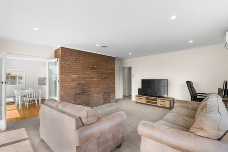 Photo of property in 17 Suva Street, Upper Riccarton, Christchurch, 8041