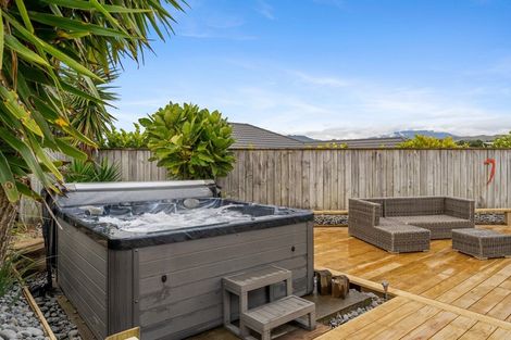 Photo of property in 11 Te Ropata Place, Waikanae Beach, Waikanae, 5036