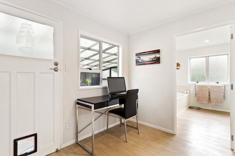 Photo of property in 16 Dale Road, Whenuapai, Auckland, 0618