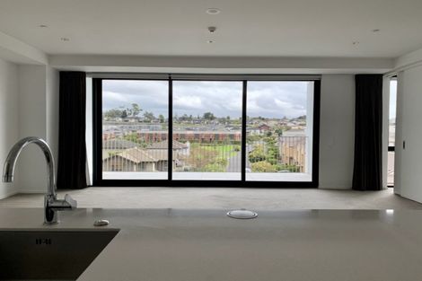 Photo of property in 301/1 Bluegrey Avenue, Stonefields, Auckland, 1072