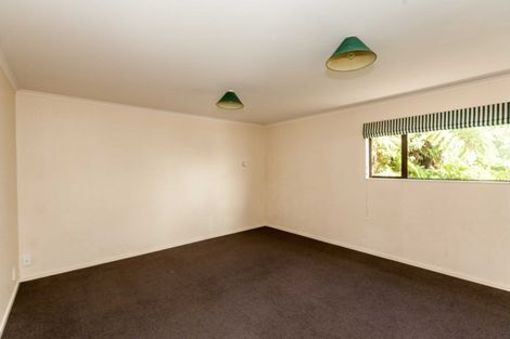 Photo of property in 25 Veale Road, Frankleigh Park, New Plymouth, 4310