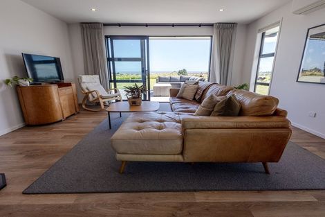 Photo of property in 12 Inanga Place, Ruatapu, 7883