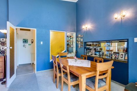 Photo of property in 16 Burns Road, Hospital Hill, Napier, 4110