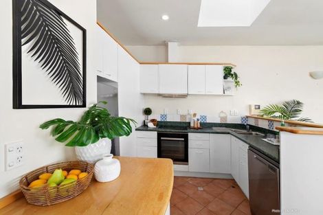 Photo of property in 21a Maida Vale Road, Roseneath, Wellington, 6011