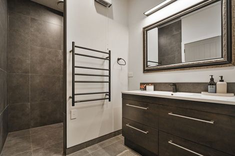 Photo of property in 1042a Kahuranaki Road, Kahuranaki, Havelock North, 4295