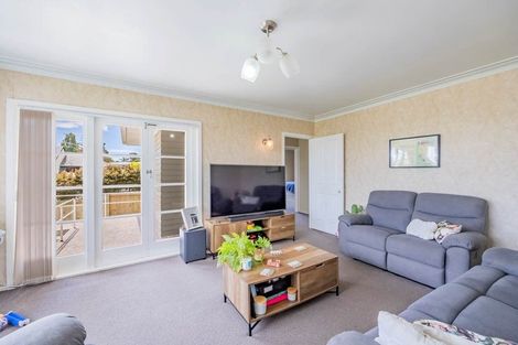 Photo of property in 6 William Souter Street, Forrest Hill, Auckland, 0620