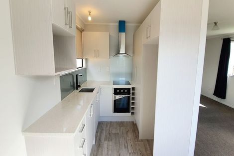 Photo of property in 2/35 Hill Crescent, Papakura, 2110