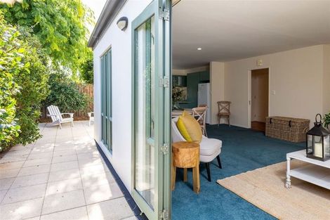 Photo of property in 58 Hewitts Road, Merivale, Christchurch, 8014