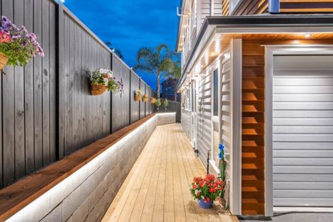 Photo of property in 56 Matipo Road, Mairangi Bay, Auckland, 0630