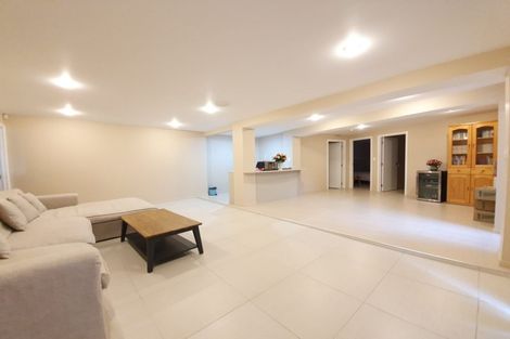 Photo of property in 1/24 Pigeon Mountain Road, Half Moon Bay, Auckland, 2012