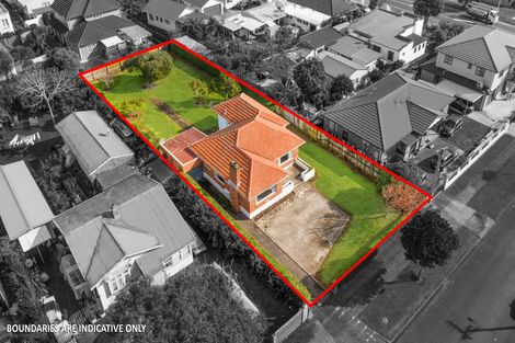 Photo of property in 2 Walter Street, Mangere East, Auckland, 2024