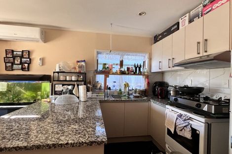 Photo of property in 15 Castleton Drive, Howick, Auckland, 2014