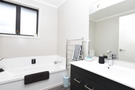 Photo of property in 38 Prince Street, Winton, 9720