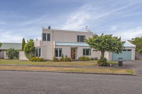 Photo of property in 103 Inwoods Close, Parklands, Christchurch, 8083