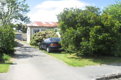 Photo of property in 83 Martin Avenue, Beckenham, Christchurch, 8023