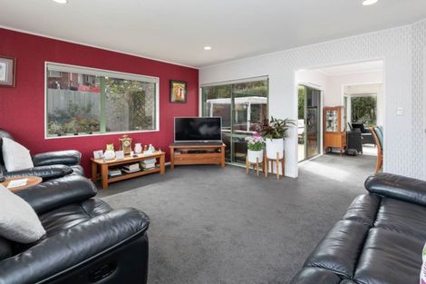 Photo of property in 1/6 Patons Road, Howick, Auckland, 2014
