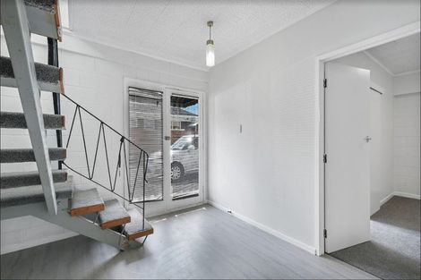 Photo of property in 3/120 Titirangi Road, New Lynn, Auckland, 0600