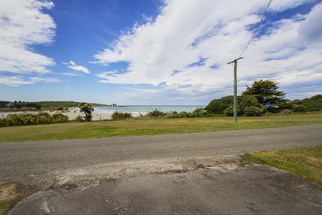 Photo of property in 16 Harbour Terrace, Kakanui, Oamaru, 9495