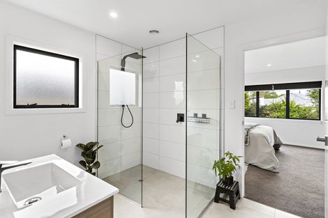 Photo of property in 17 Tarata Grove, Lansdowne, Masterton, 5810