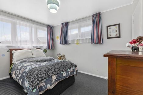 Photo of property in 1/15 Lane Street, Wallaceville, Upper Hutt, 5018