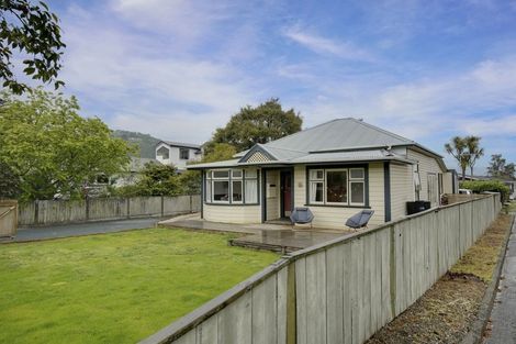 Photo of property in 1 Alyson Place, Stoke, Nelson, 7011