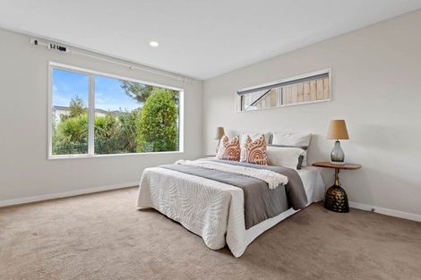 Photo of property in 25 Para Close, Fairview Heights, Auckland, 0632