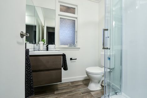 Photo of property in 16 Wilson Street, Hamilton East, Hamilton, 3216