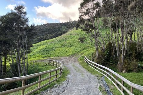 Photo of property in 185 Zanders Road, Helensville, Waimauku, 0882