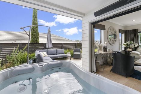 Photo of property in 31 Discovery Drive, Gulf Harbour, Whangaparaoa, 0930