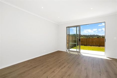 Photo of property in 42 Vincent Mcgrath Crescent, Swanson, Auckland, 0614