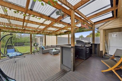 Photo of property in 7 Armitage Place, Fairfield, Hamilton, 3214