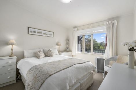 Photo of property in The Triangle, 4/33 Halswater Drive, Churton Park, Wellington, 6037