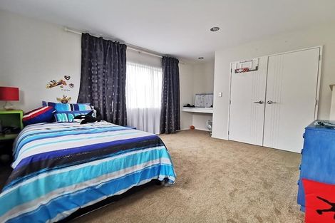 Photo of property in 12 Mural Place, Greenhithe, Auckland, 0632
