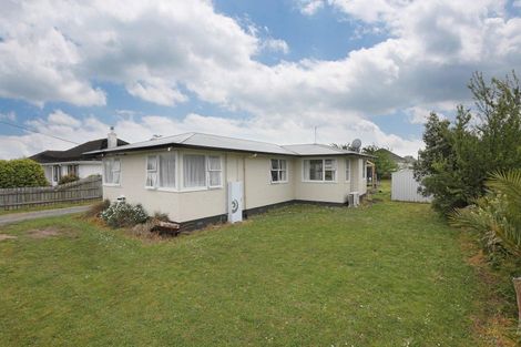 Photo of property in 11 Ngahina Street, Marton, 4710