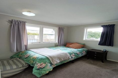 Photo of property in 1/63a Pine Avenue, Ebdentown, Upper Hutt, 5018