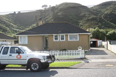 Photo of property in 57 Fleet Street, Naenae, Lower Hutt, 5011
