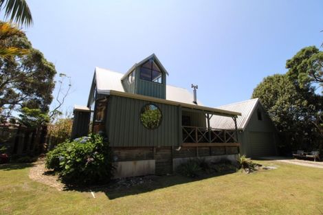 Photo of property in 20 Hilldale Crescent, Kuaotunu West, Whitianga, 3592